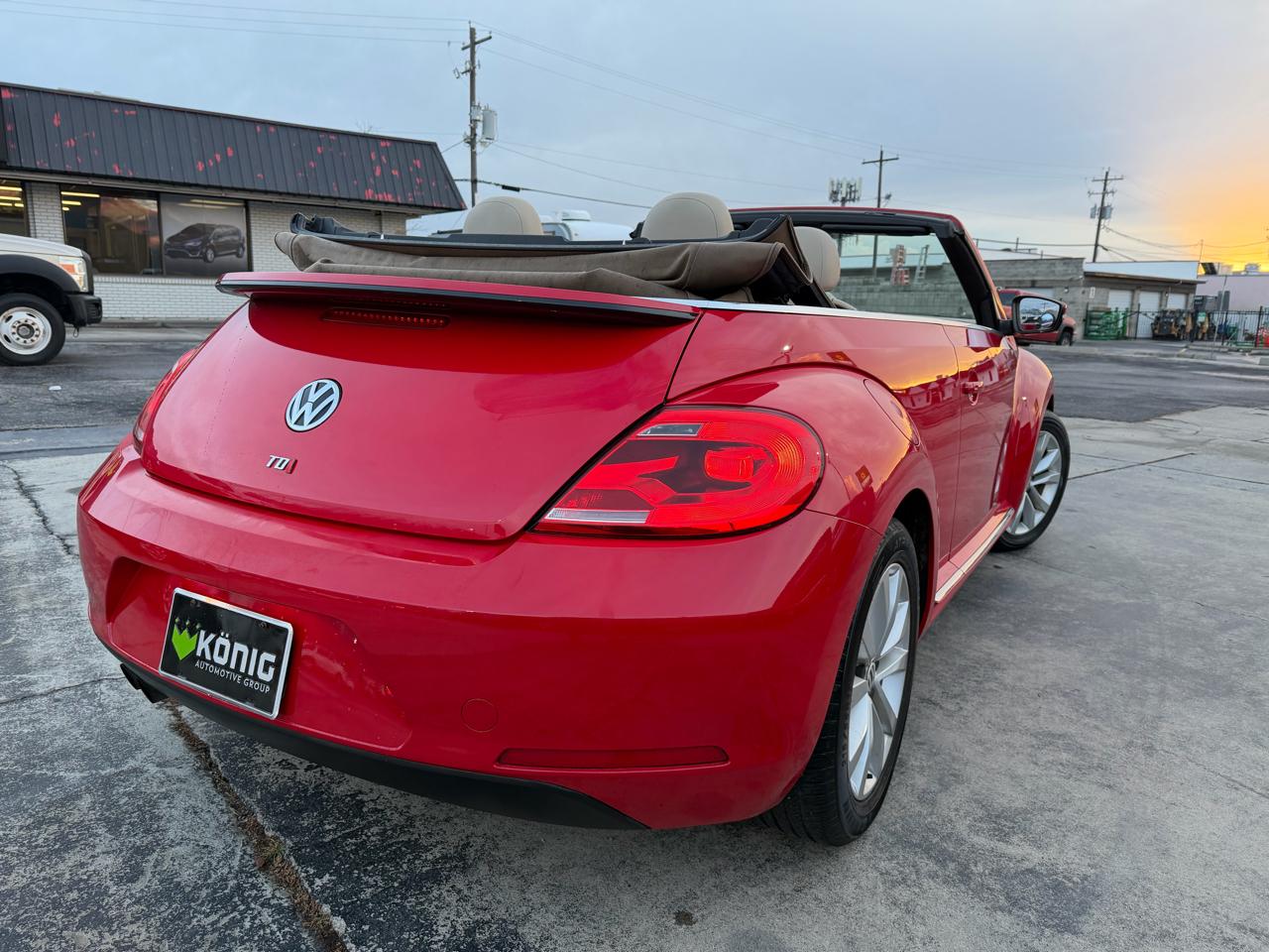 Volkswagen Beetle Convertible 2dr DSG 2.0L TDI 2014