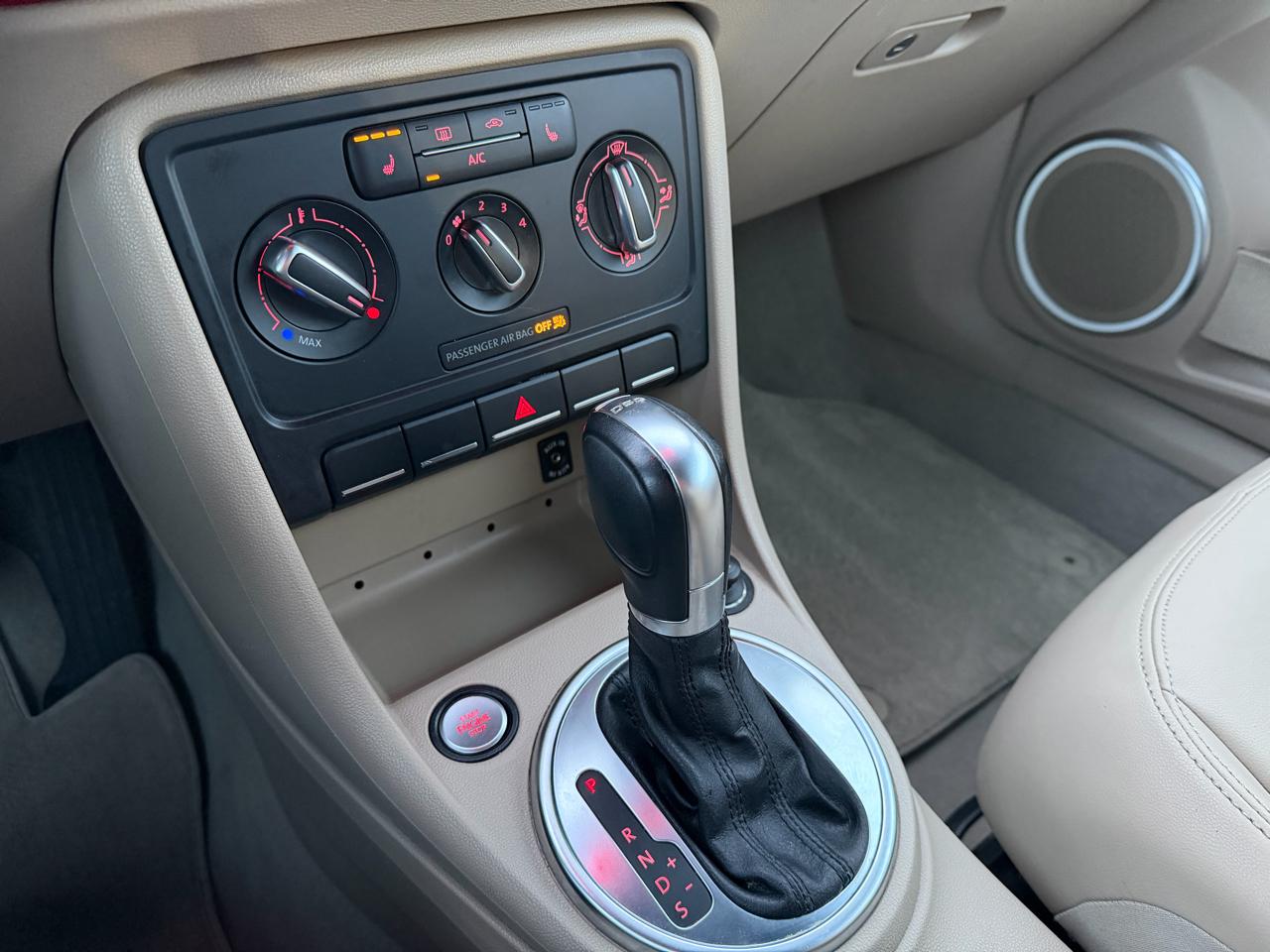 Volkswagen Beetle Convertible 2dr DSG 2.0L TDI 2014