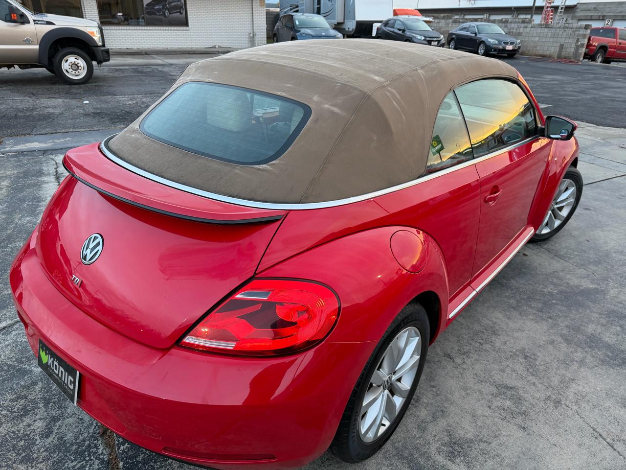 Volkswagen Beetle Convertible 2dr DSG 2.0L TDI 2014