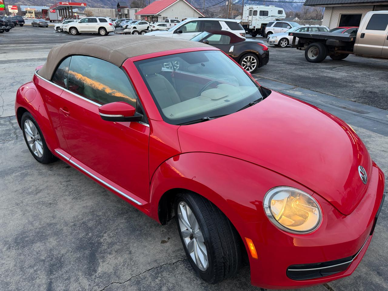 Volkswagen Beetle Convertible 2dr DSG 2.0L TDI 2014