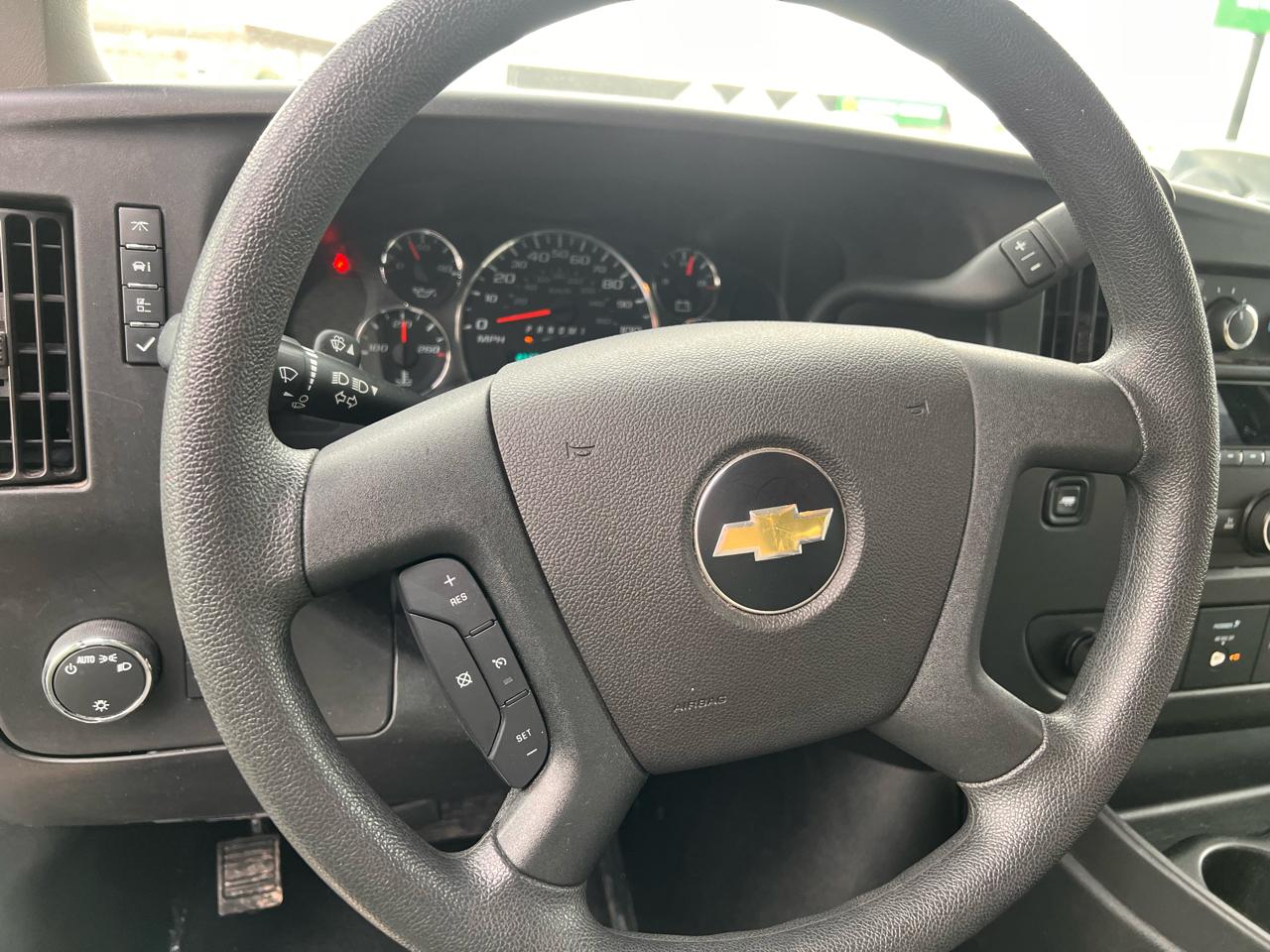 Chevrolet Express Passenger RWD 3500 155" LT 2019