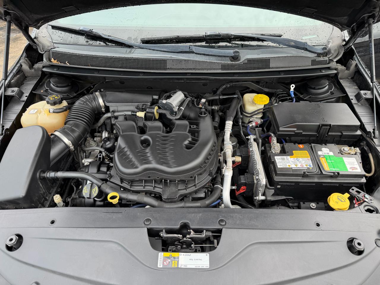 Chrysler 200 4dr Sdn S AWD 2016