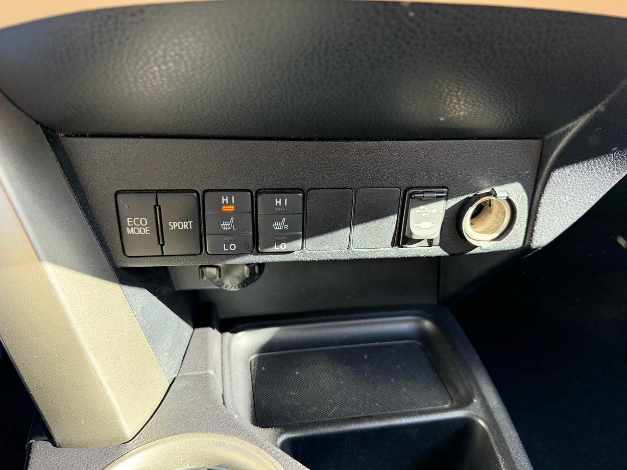 Toyota RAV4 AWD 4dr Limited (Natl) 2014