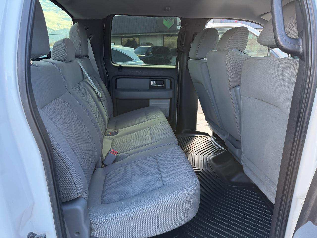 Ford F-150 4WD SuperCrew 145" Platinum 2014