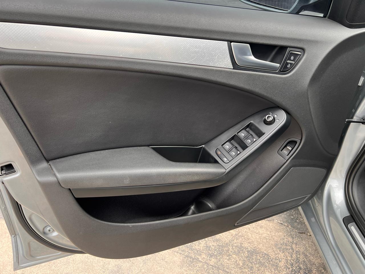 Audi A4 4dr Avant Wgn Auto quattro 2.0T Premium Plus 2010