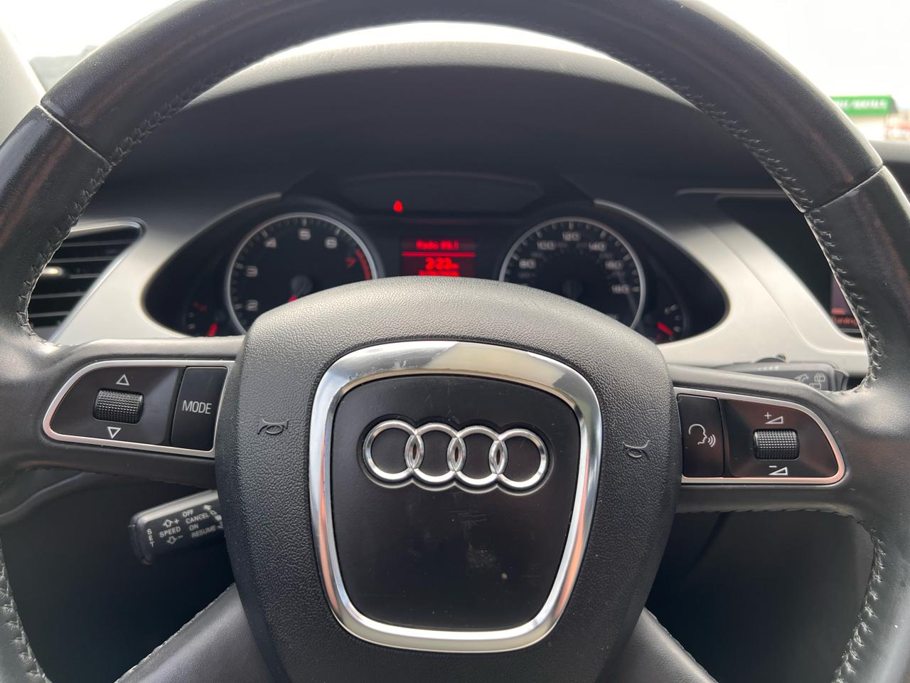 Audi A4 4dr Avant Wgn Auto quattro 2.0T Premium Plus 2010