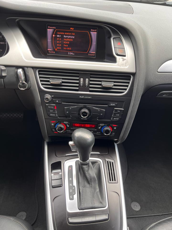 Audi A4 4dr Avant Wgn Auto quattro 2.0T Premium Plus 2010