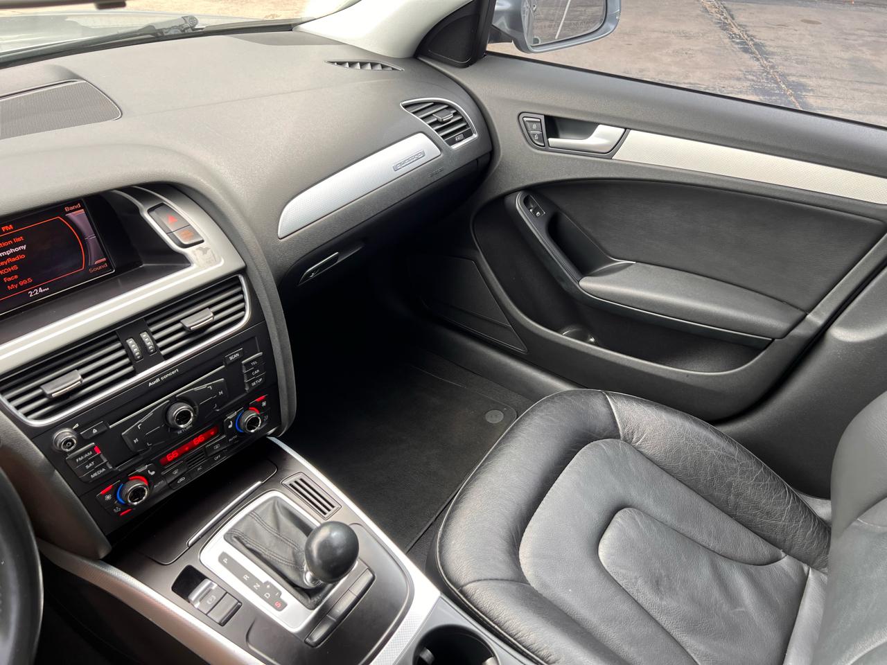 Audi A4 4dr Avant Wgn Auto quattro 2.0T Premium Plus 2010