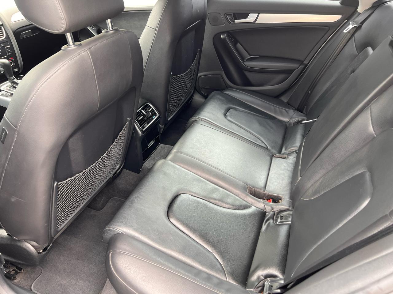 Audi A4 4dr Avant Wgn Auto quattro 2.0T Premium Plus 2010