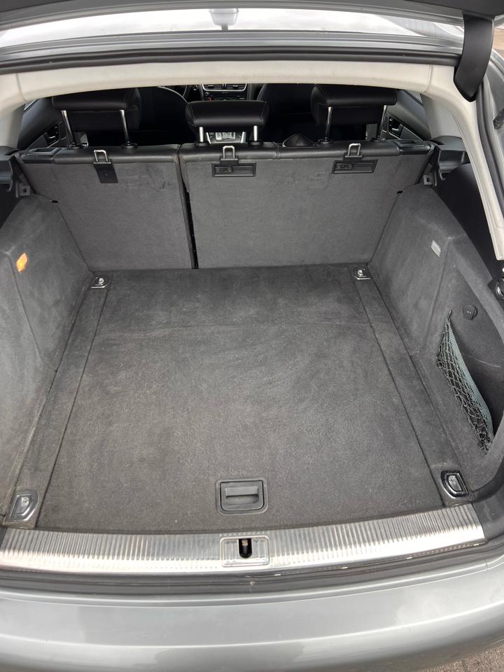 Audi A4 4dr Avant Wgn Auto quattro 2.0T Premium Plus 2010