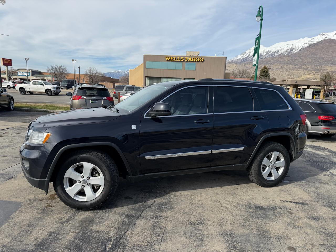 Jeep Grand Cherokee 4WD 4dr Laredo 2011