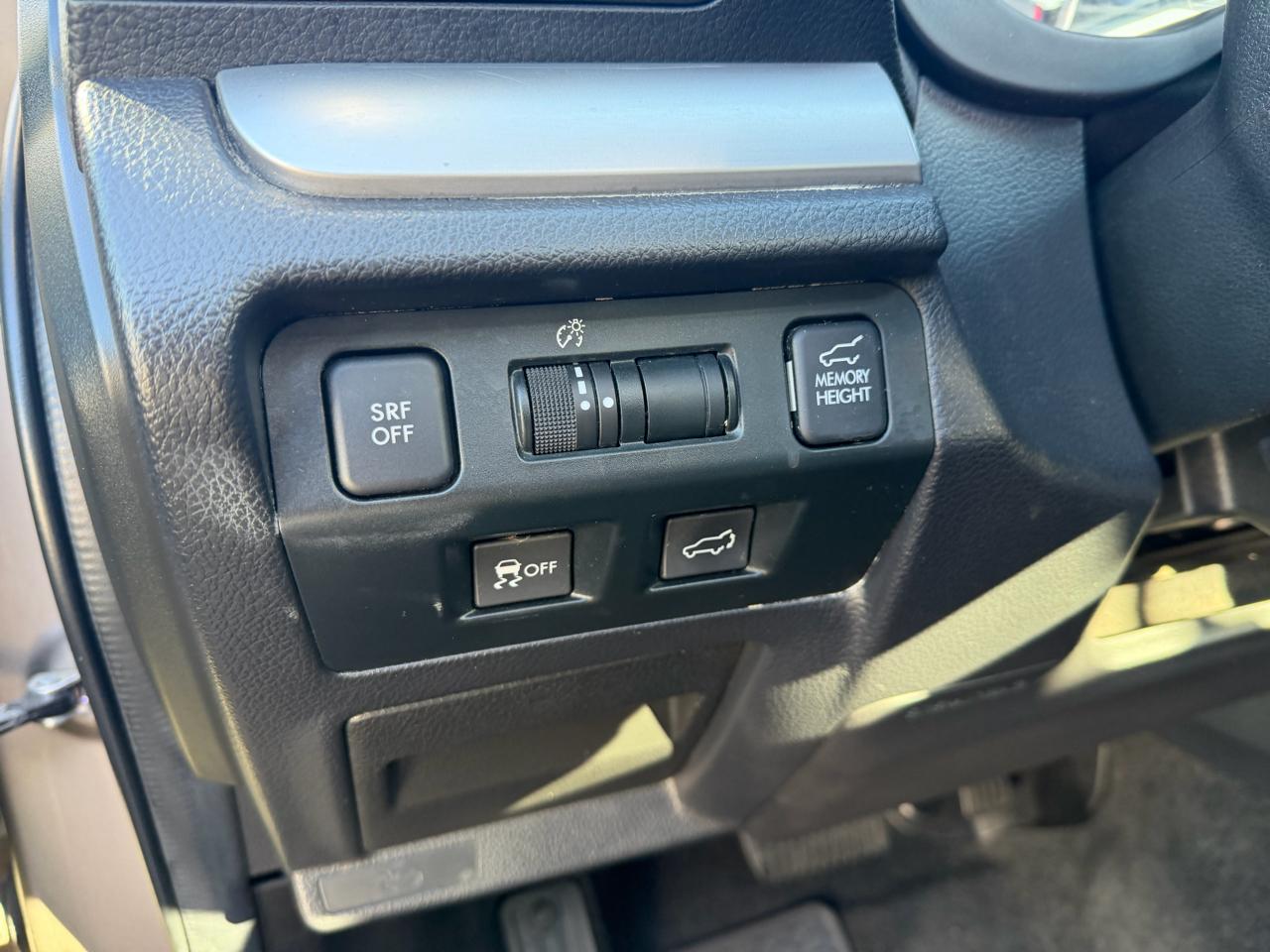 Subaru Forester 4dr CVT 2.5i Limited PZEV 2016