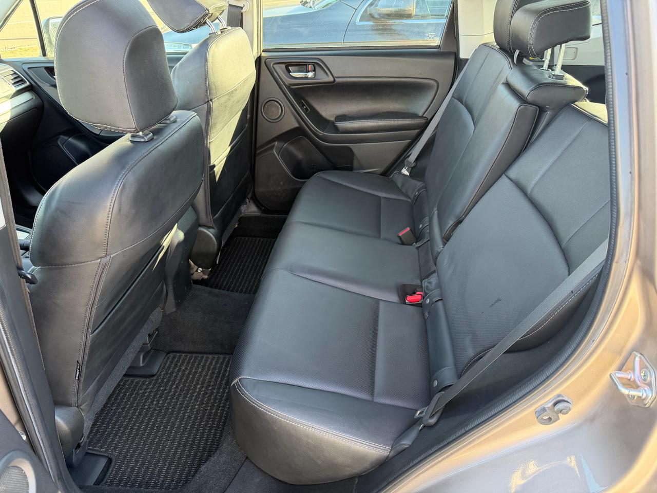 Subaru Forester 4dr CVT 2.5i Limited PZEV 2016