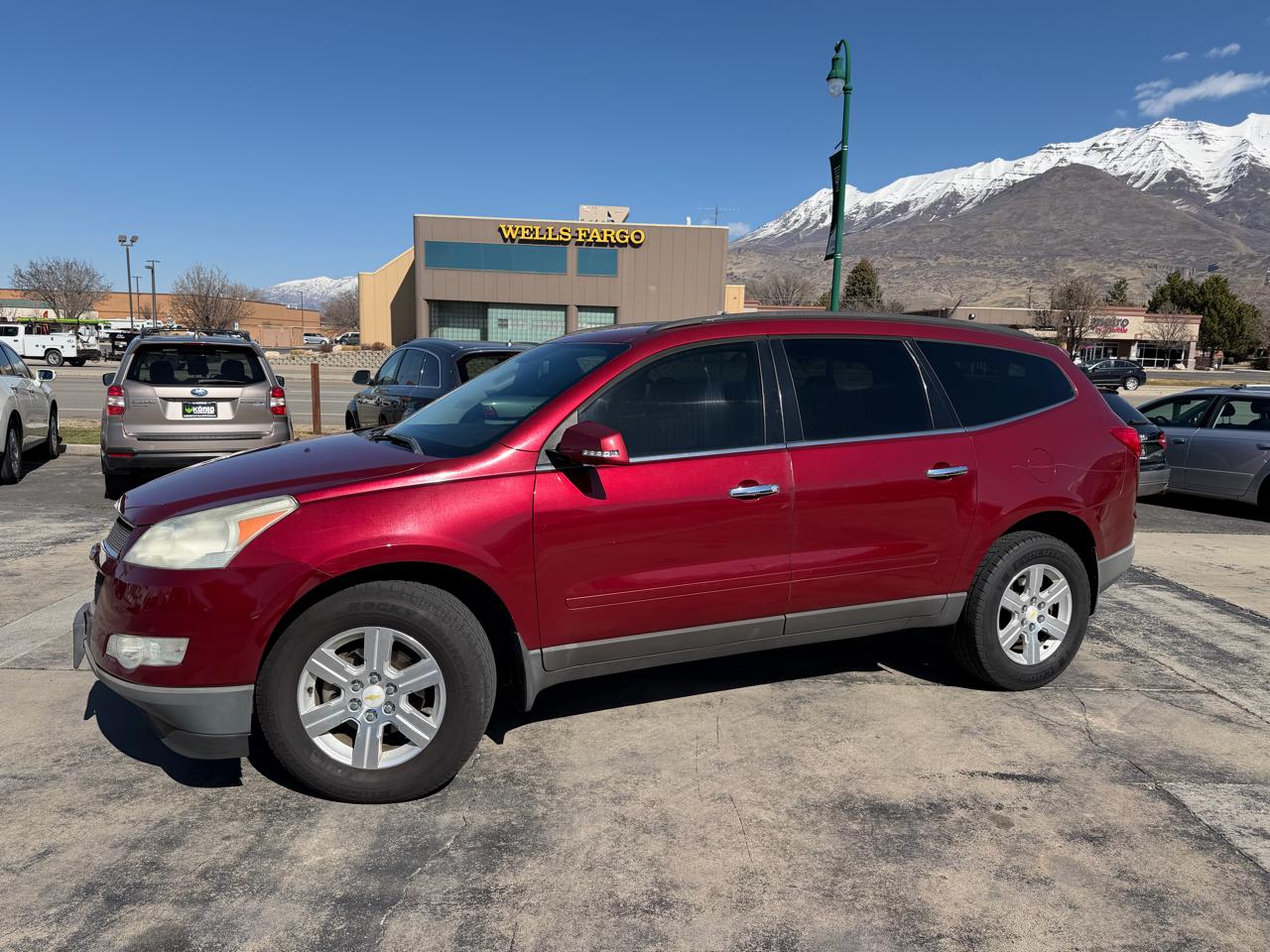 Chevrolet Traverse FWD 4dr LT w/1LT 2011