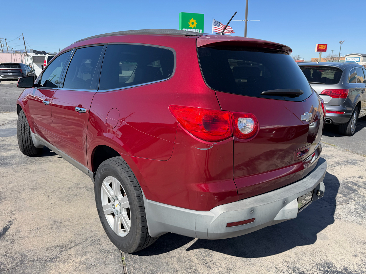 Chevrolet Traverse FWD 4dr LT w/1LT 2011