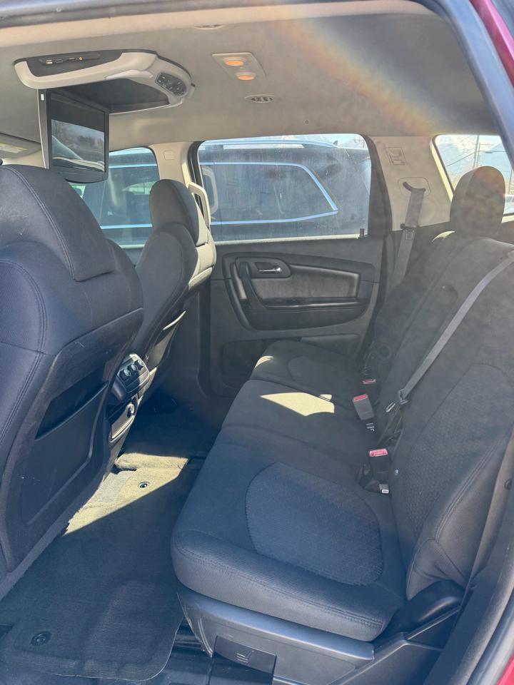 Chevrolet Traverse FWD 4dr LT w/1LT 2011