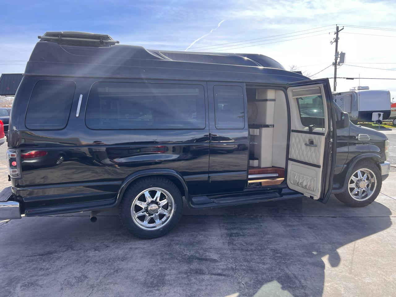 Ford Econoline Wagon E-350 Super Duty Ext XLT 2009