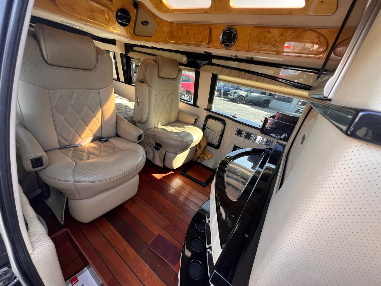 Ford Econoline Wagon E-350 Super Duty Ext XLT 2009