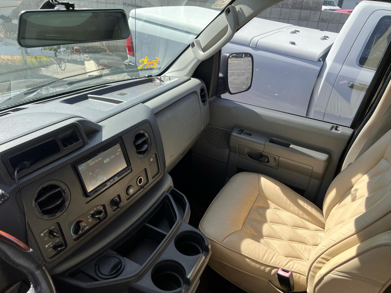 Ford Econoline Wagon E-350 Super Duty Ext XLT 2009