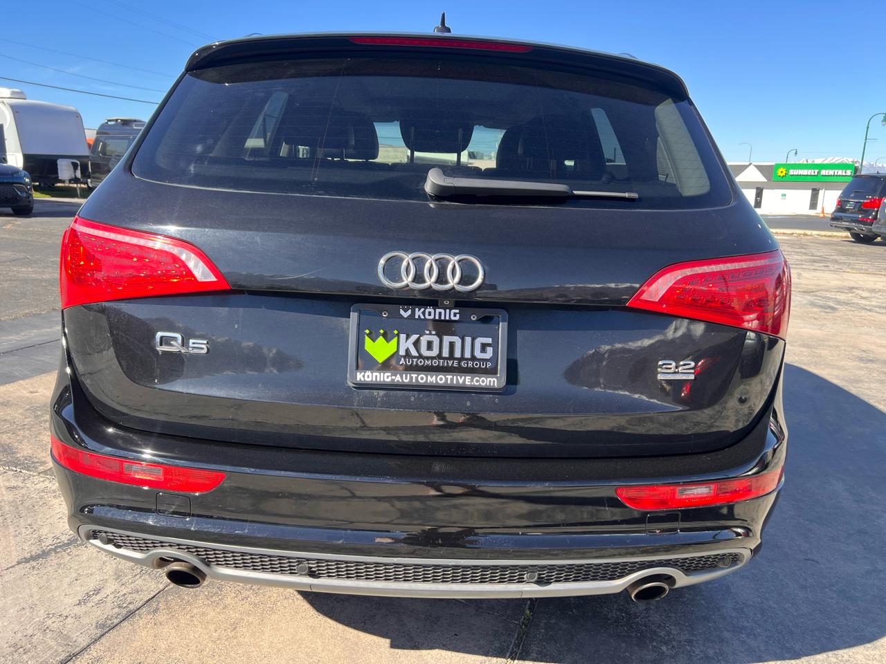 Audi Q5 quattro 4dr 3.2L Premium Plus 2012