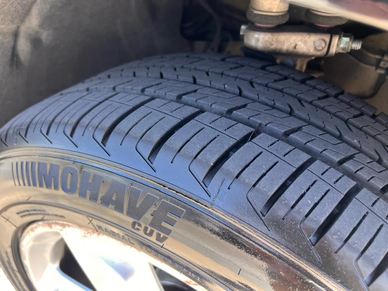 Audi Q5 quattro 4dr 3.2L Premium Plus 2012