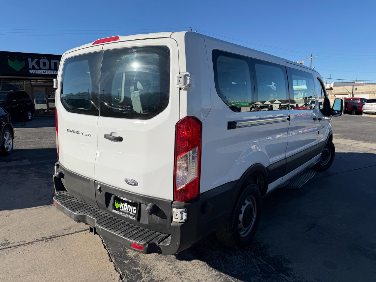 Ford Transit Wagon T-350 148" Low Roof XLT Sliding RH Dr 2017