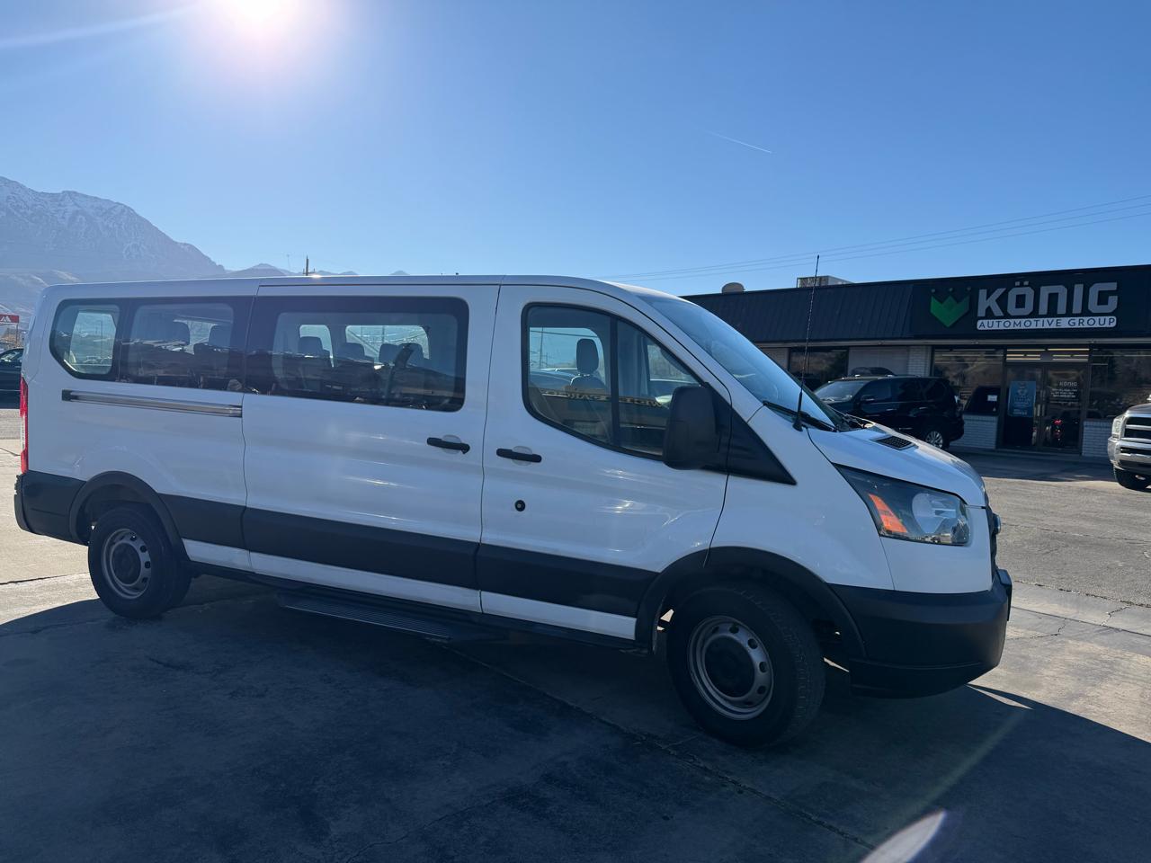 Ford Transit Wagon T-350 148" Low Roof XLT Sliding RH Dr 2017