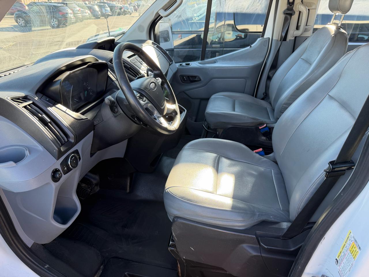 Ford Transit Wagon T-350 148" Low Roof XLT Sliding RH Dr 2017