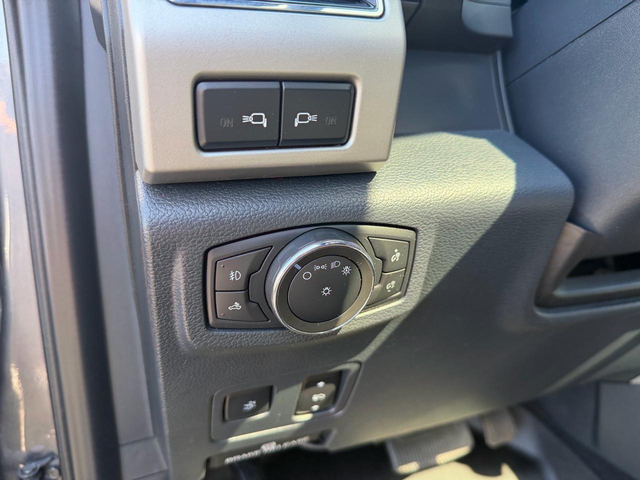 Ford Super Duty F-250 SRW 4WD Crew Cab 156" Lariat 2022