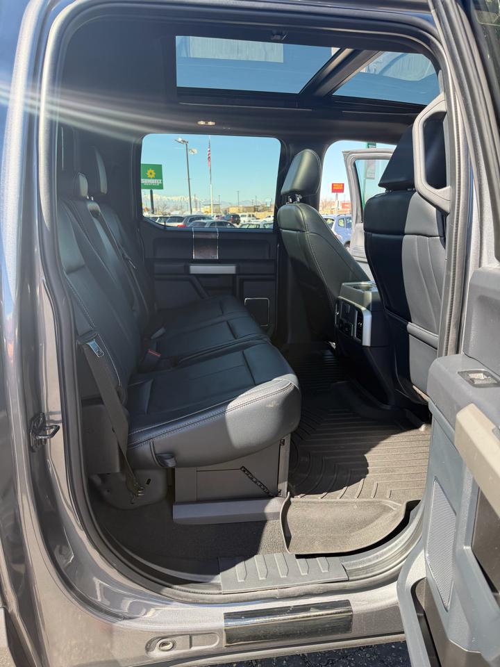 Ford Super Duty F-250 SRW 4WD Crew Cab 156" Lariat 2022