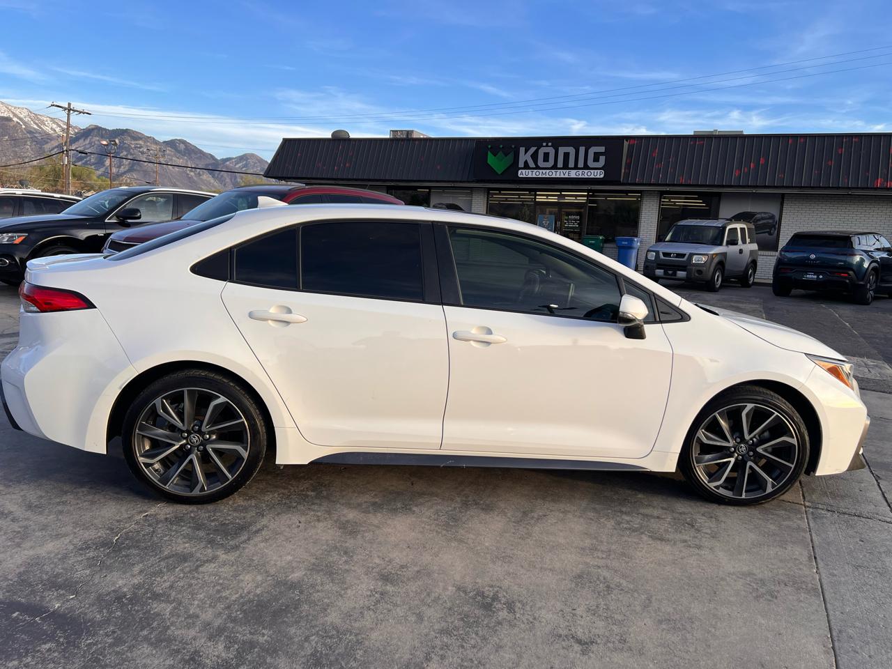 Toyota Corolla SE Manual (Natl) 2020