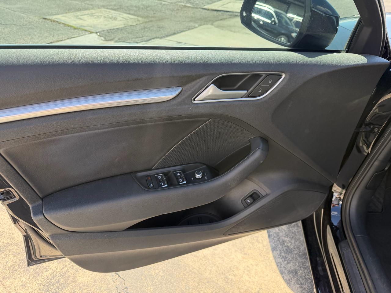 Audi A3 4dr Sdn quattro 2.0T Premium Plus 2015