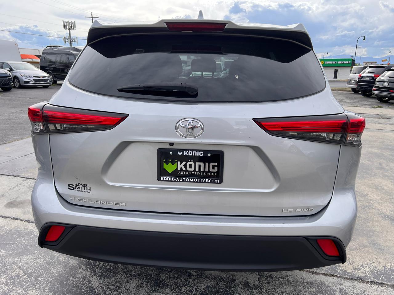 Toyota Highlander LE AWD (Natl) 2021