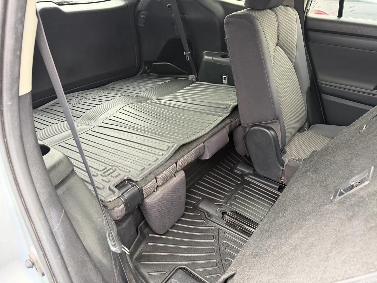 Toyota Highlander LE AWD (Natl) 2021