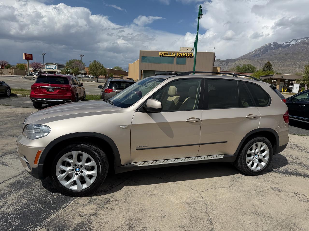 BMW X5 AWD 4dr xDrive35i 2013
