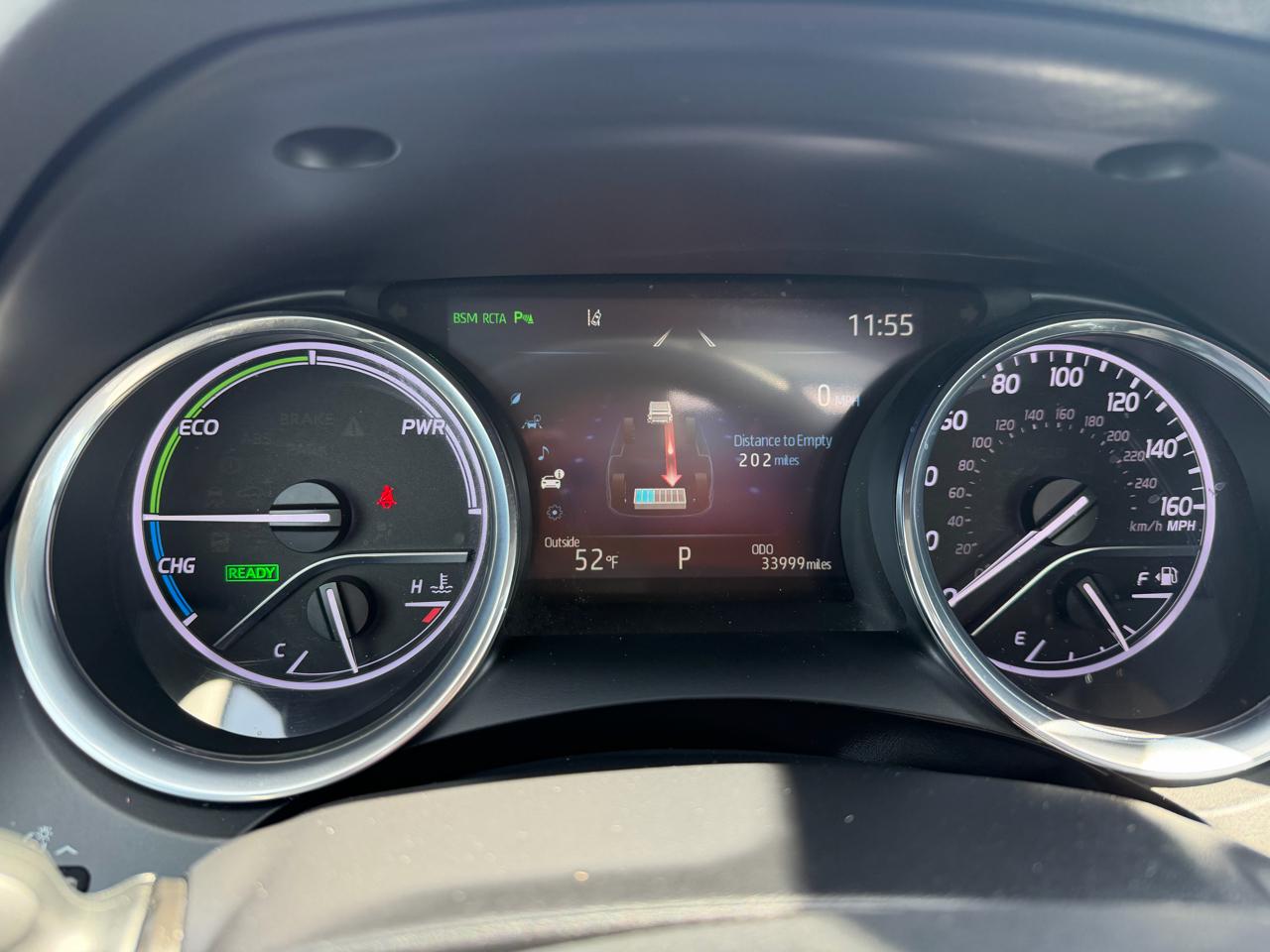 Toyota Camry Hybrid XLE CVT (Natl) 2020