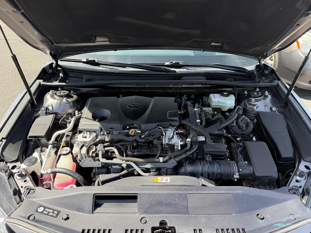 Toyota Camry Hybrid XLE CVT (Natl) 2020