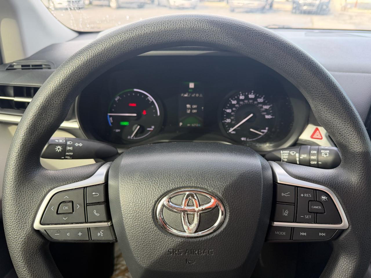 Toyota Sienna LE FWD 8-Passenger (Natl) 2021