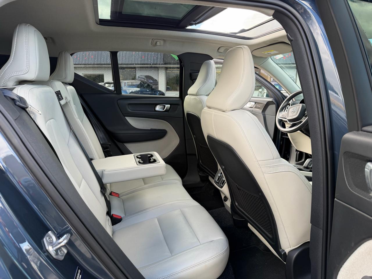 Volvo XC40 T5 AWD Momentum 2021