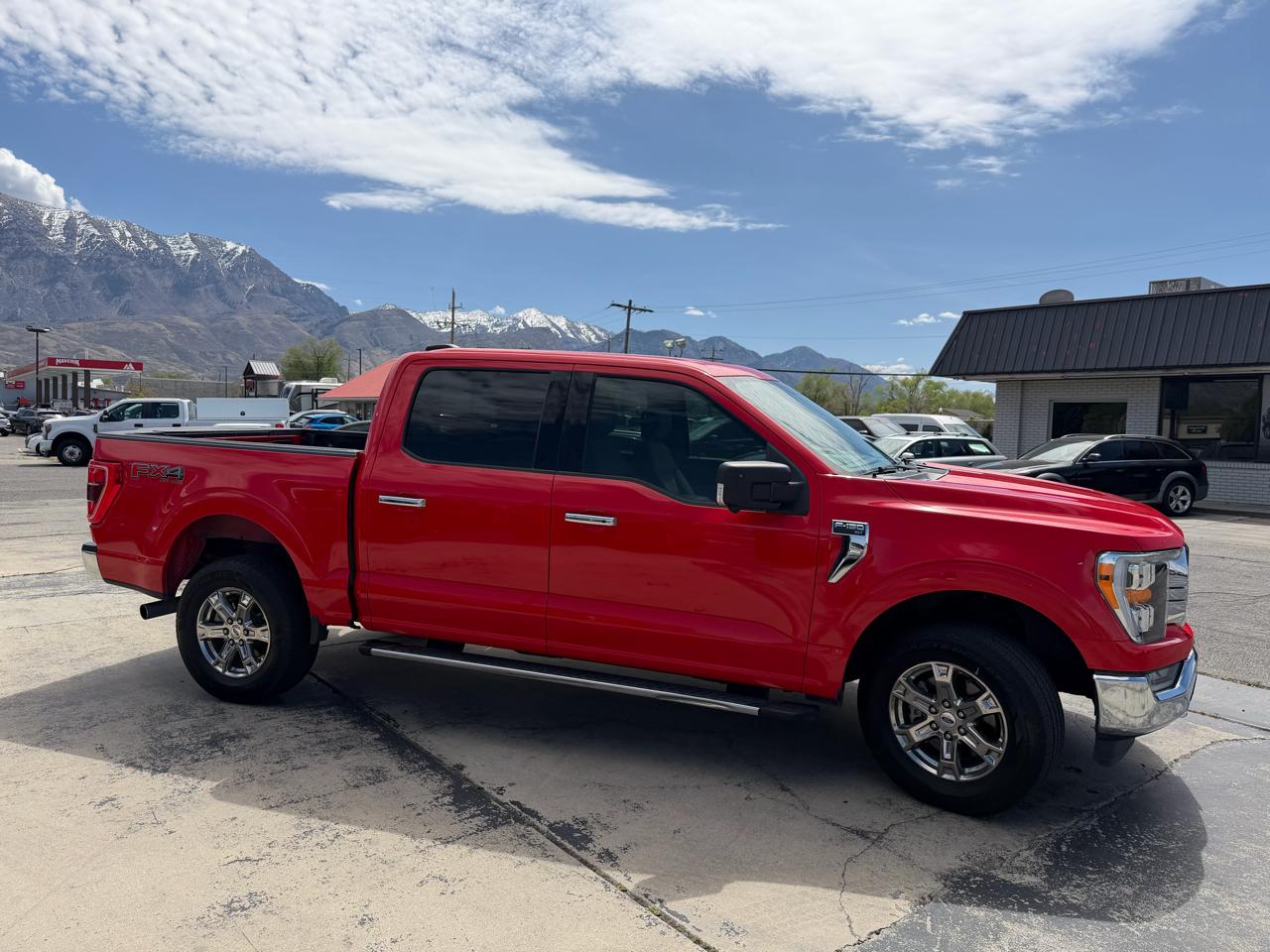 Ford F-150 4WD SuperCrew 145" XLT 2021