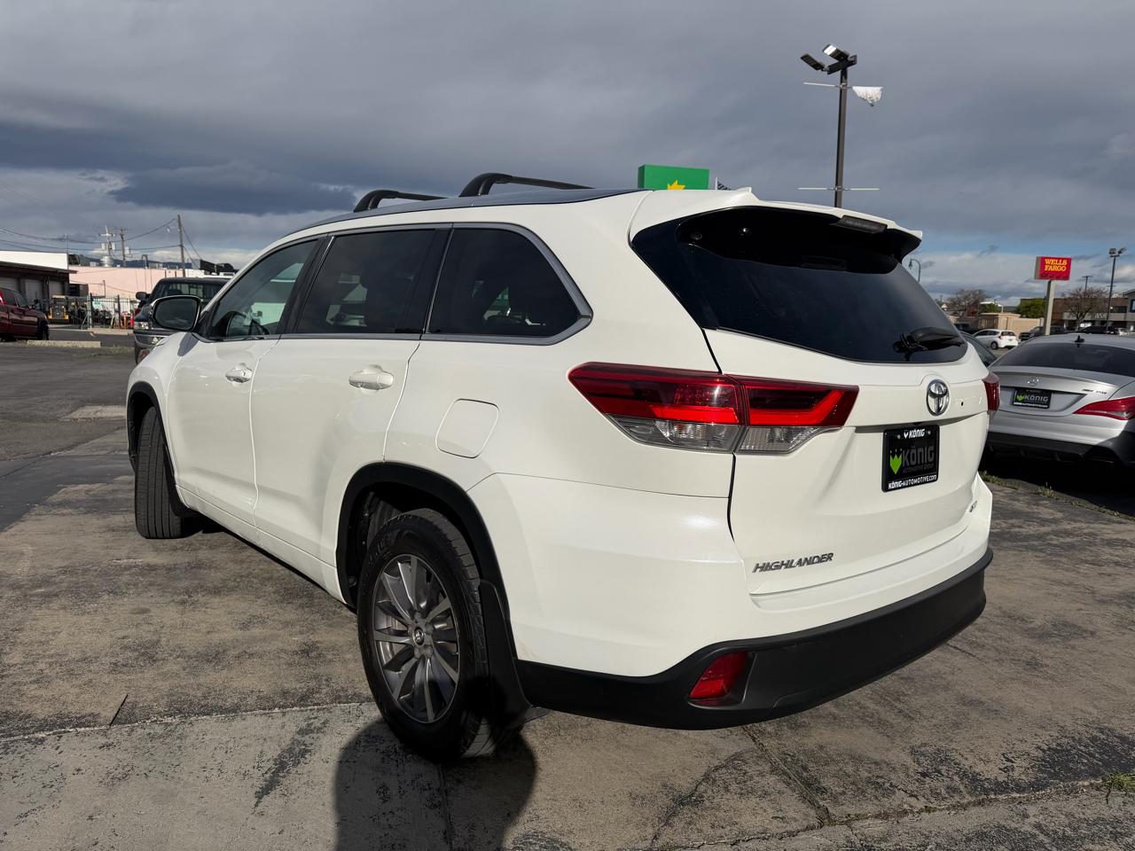 Toyota Highlander XLE V6 AWD (Natl) 2018