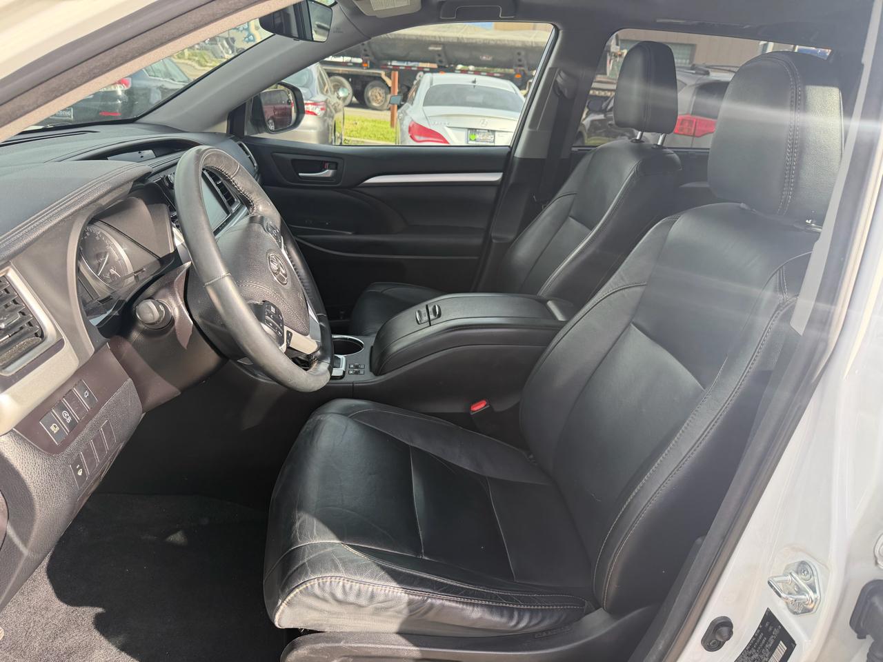 Toyota Highlander XLE V6 AWD (Natl) 2018