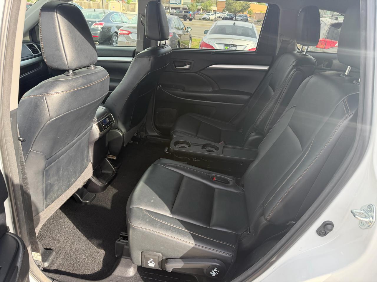 Toyota Highlander XLE V6 AWD (Natl) 2018