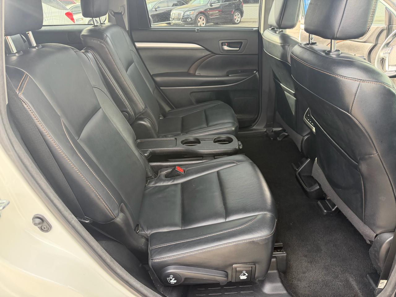 Toyota Highlander XLE V6 AWD (Natl) 2018