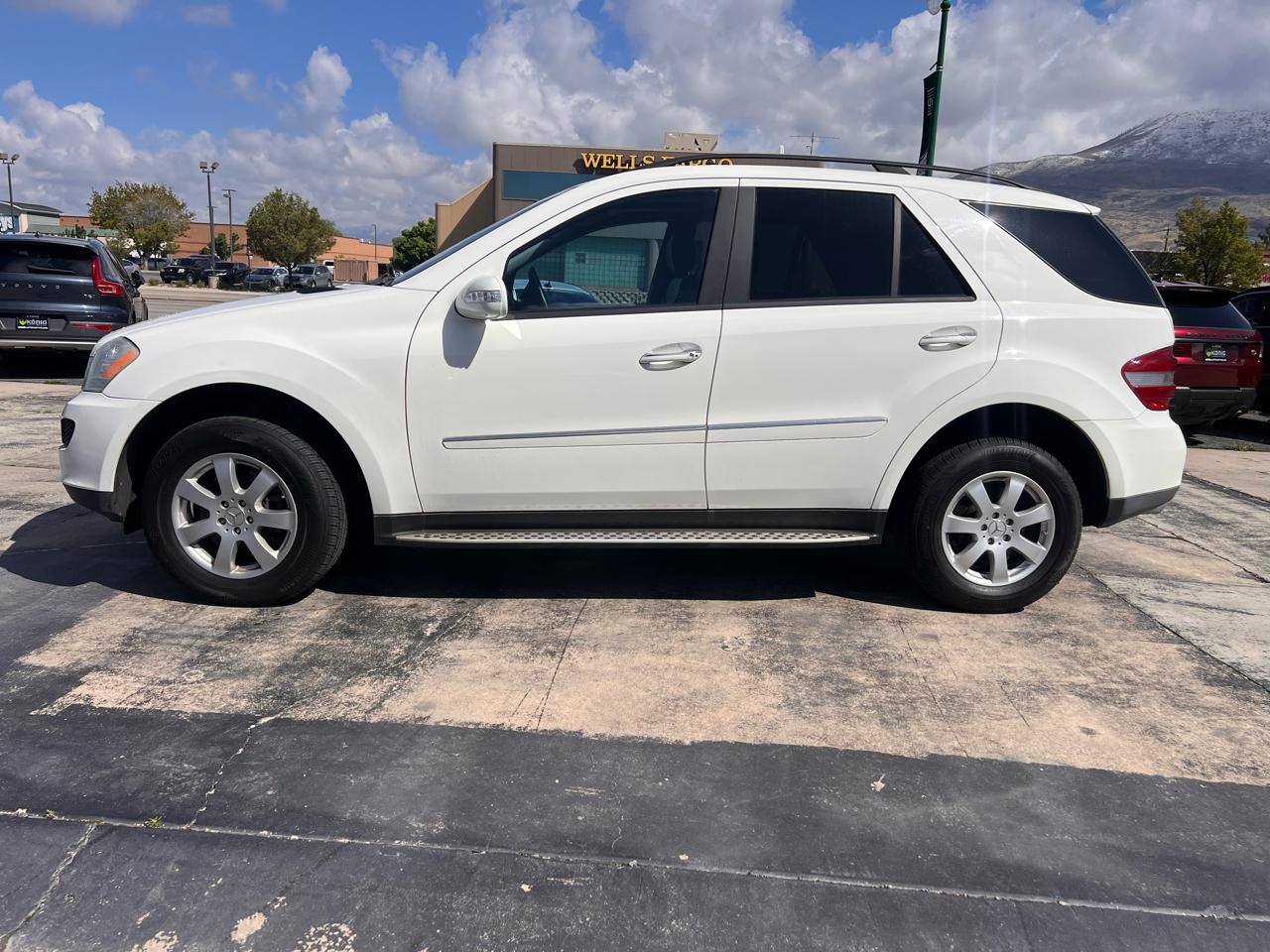 Mercedes-Benz M-Class 4MATIC 4dr 5.0L 2006