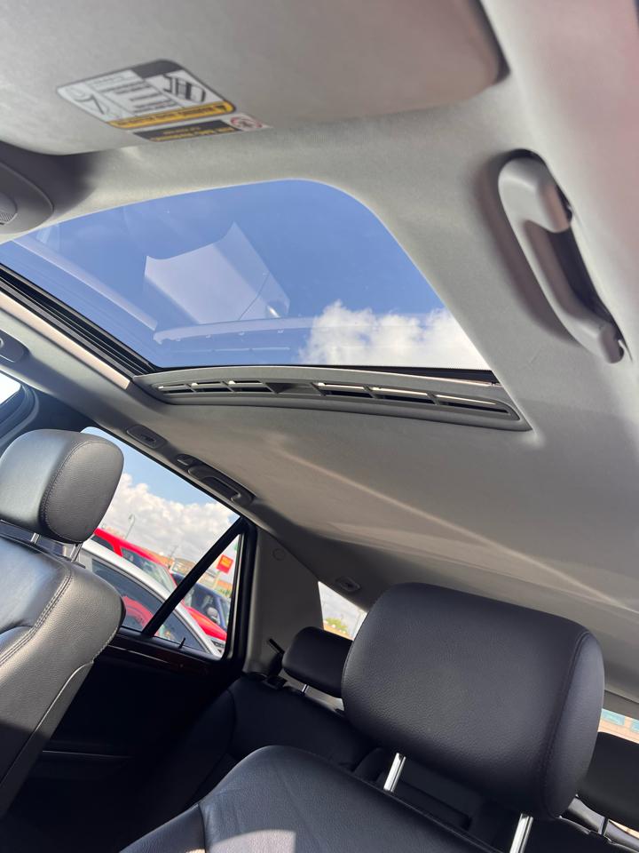 Mercedes-Benz M-Class 4MATIC 4dr 5.0L 2006