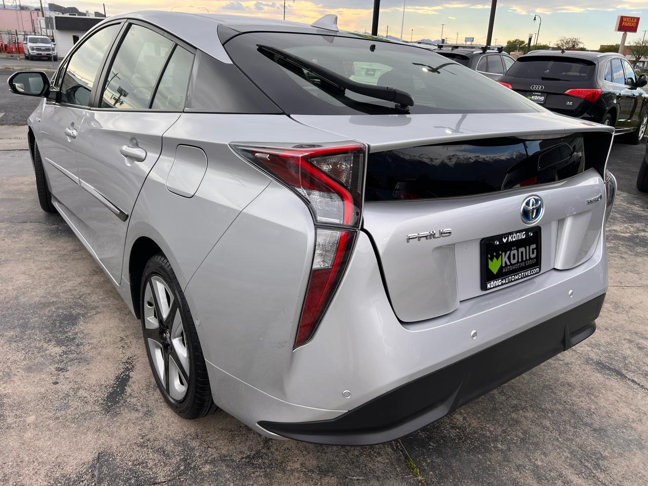Toyota Prius Four Touring 2017