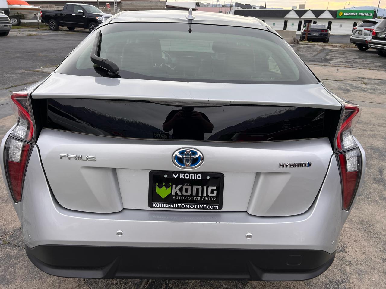 Toyota Prius Four Touring 2017