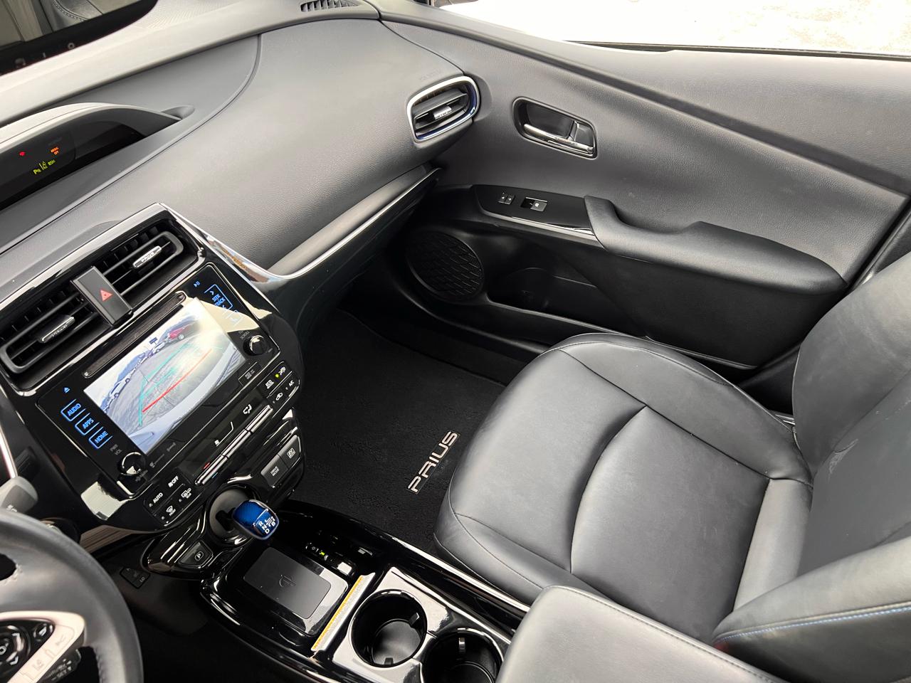 Toyota Prius Four Touring 2017