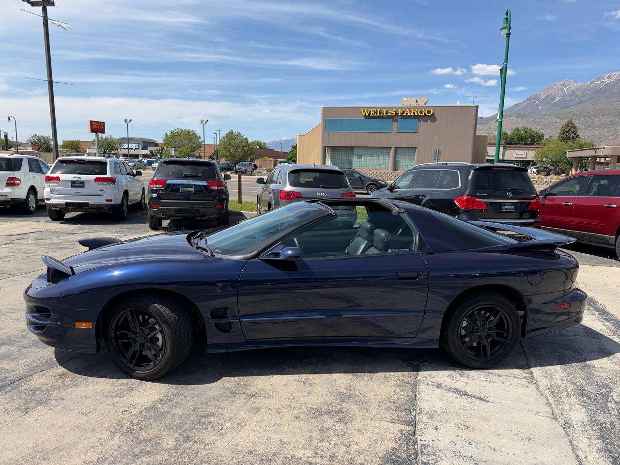 Pontiac Firebird 2dr Cpe Trans Am 2000